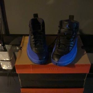 Retros 12 Black and blue